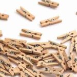 BROCHECHITO DE MADERA CHICO